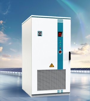 This poster, combining 3D product rendering with a new energy power station background, aims to showcase the appearance of a commercial and industrial energy storage (ESS) cabinet. At the center of the image stands a tall, pure white cuboid commercial and industrial energy storage cabinet from a 3D perspective angle. The right side of the cabinet's front door panel features a long, black, rectangular handle, decorated with a vertical blue-green (technological cyan) strip extending from the top to the ventilation grille. Along this strip, multiple electrical control components are arranged vertically from top to bottom: at the top is an embedded red plastic-cased air circuit breaker switch; below are two circular green operating indicator lights, one red indicator light, and a large-diameter red circular emergency stop control knob with a black base; the top and bottom ends of the strip each have three short horizontal decorative strips. A small silver metal lock or maintenance window is embedded in the upper left of the cabinet's front panel, and a prominent yellow triangular high-voltage lightning warning label is affixed to the right side of the center. The lower half of the cabinet's front door occupies approximately one-third of the area and features dense gray mesh-like metal ventilation vents. Below the server racks lies a modern power plant site with a slightly bluish hue and a mirror-like sheen. In the mid-ground, a row of deep blue distributed solar photovoltaic panels stretches horizontally in neat rows. The background is a vast expanse of azure sky, with pale golden sunset clouds and wispy white clouds near the horizon. The overall image is clean and clear, exuding a sophisticated and rigorous feel reminiscent of modern industrial new energy technology.