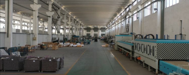 Panoramic view of GreenMore's 5,000+ m&sup2; modern BIPV solar tile production workshop